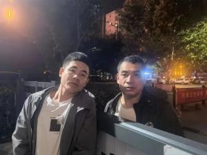 市文旅集團(tuán)一線戰(zhàn)“疫”之：古有木蘭替父從軍，今有老翁代子抗“疫”——集團(tuán)員工父子王小強(qiáng)、王浩的抗“疫”故事